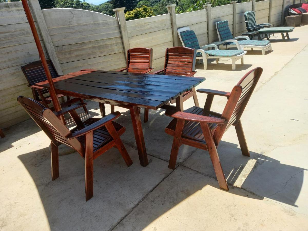 פורט שפסטון Poolside Guest House מראה חיצוני תמונה